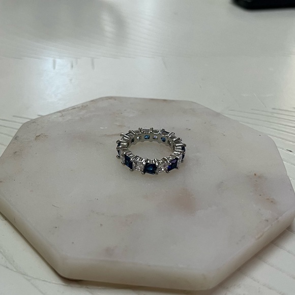 ๐๐ธ๐๐Brand New 4.25xtw Sapphire Blue and White Cubic Zirconia Eternity Ring - Picture 2 of 3